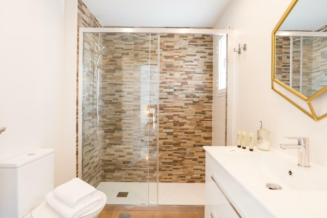 Holiday home Benalmadena: Adosado Con Piscina Y Jardin *