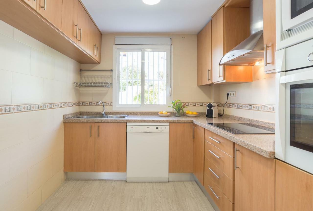 Holiday home Benalmadena: Adosado Con Piscina Y Jardin Benalmadena
