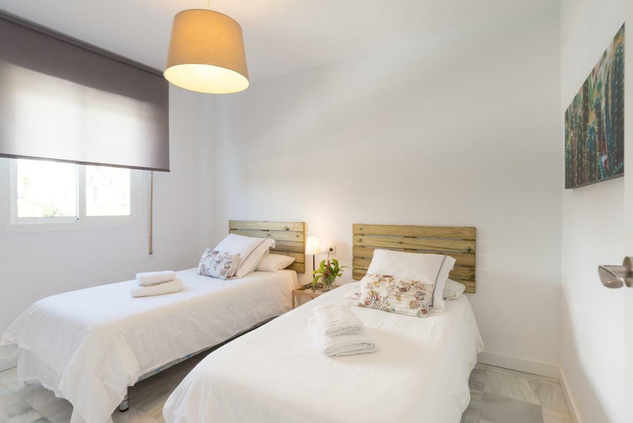 Benalmadena: Adosado Con Piscina Y Jardin Holiday home *